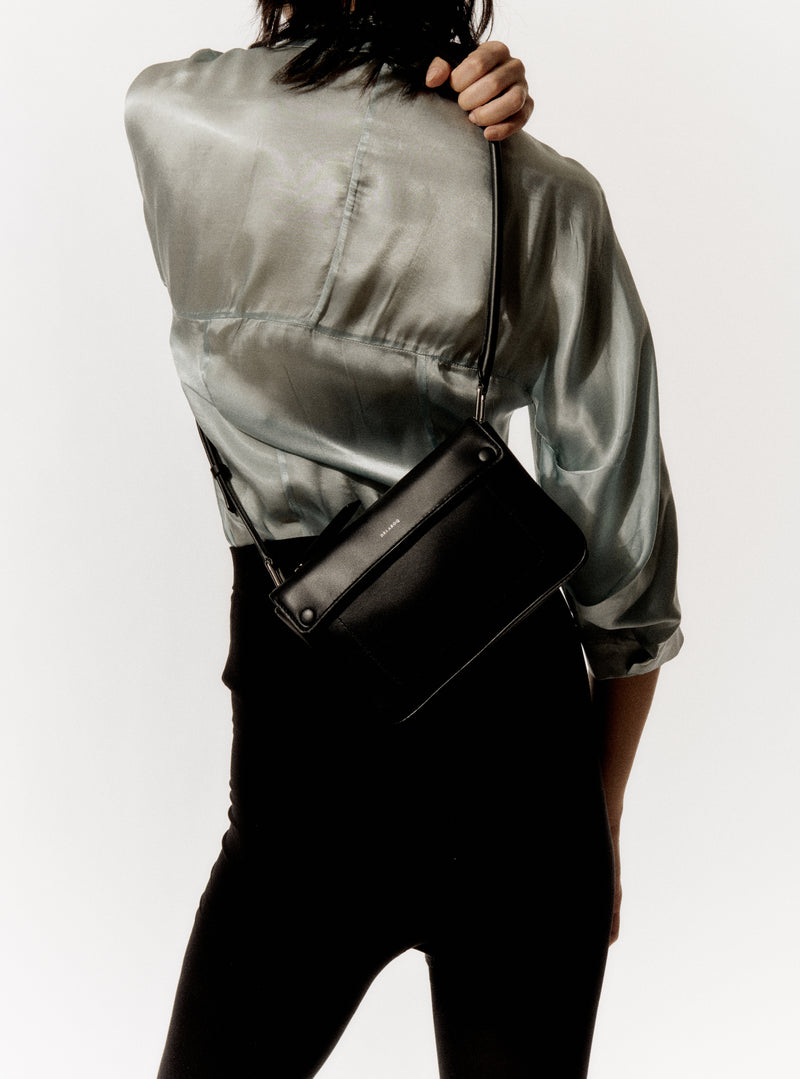 Triplo Shoulder bag in Pitch Black